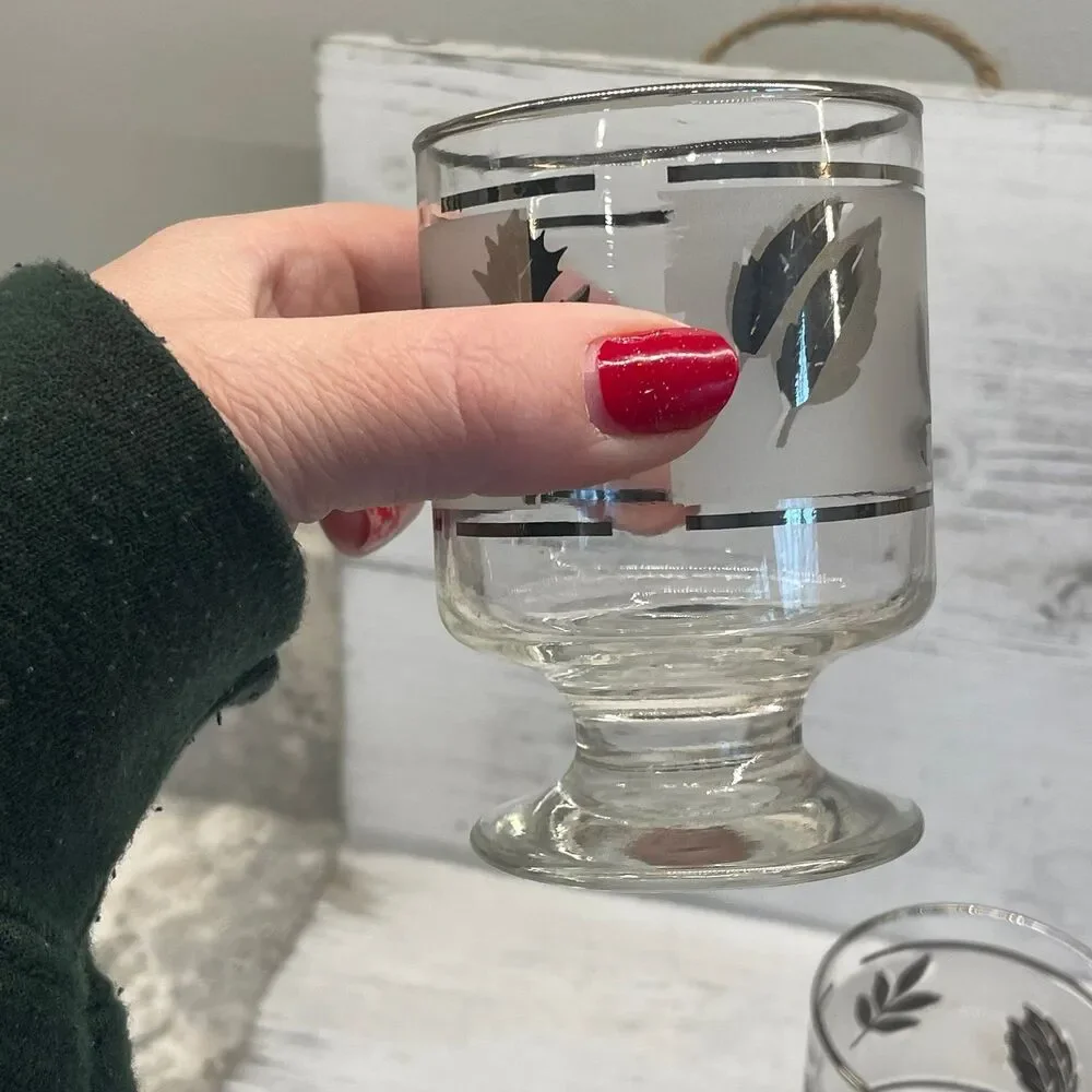 MCM Vintage Frosted Libbey Footed Juice Glasses Silver Leaf Pattern Low-Ball